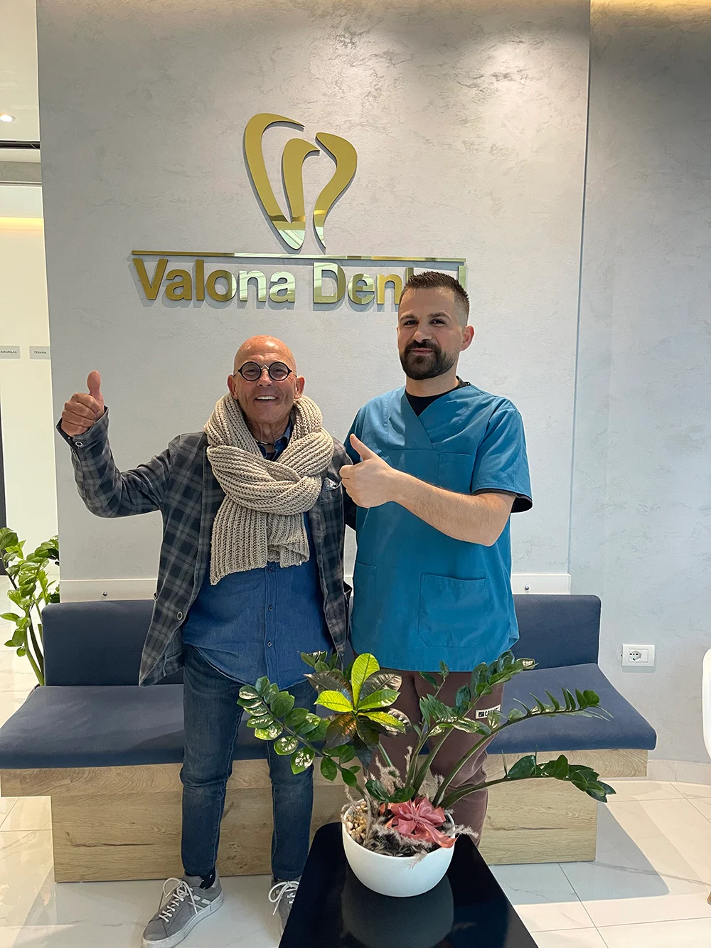 Patient with Valona Dental team